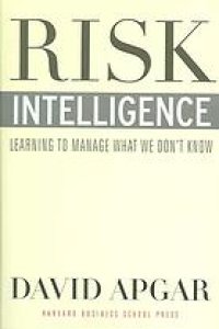 cover of the book Risk intelligence : learning to manage what we don't know