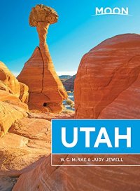 cover of the book Moon Utah