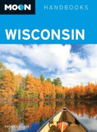 cover of the book Moon Wisconsin