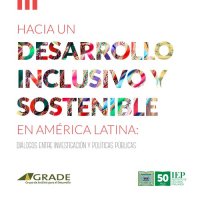 cover of the book Hacia un desarrollo inclusivo y sostenible en América Latina : diálogos entre investigación y políticas públicas