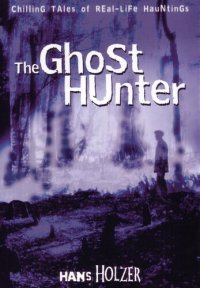 cover of the book The Ghost Hunter