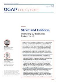 cover of the book Strict and Uniform : Improving EU Sanctions Enforcement