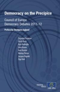 cover of the book Democracy on the Precipice - Council of Europe Democracy Debates 2011-12